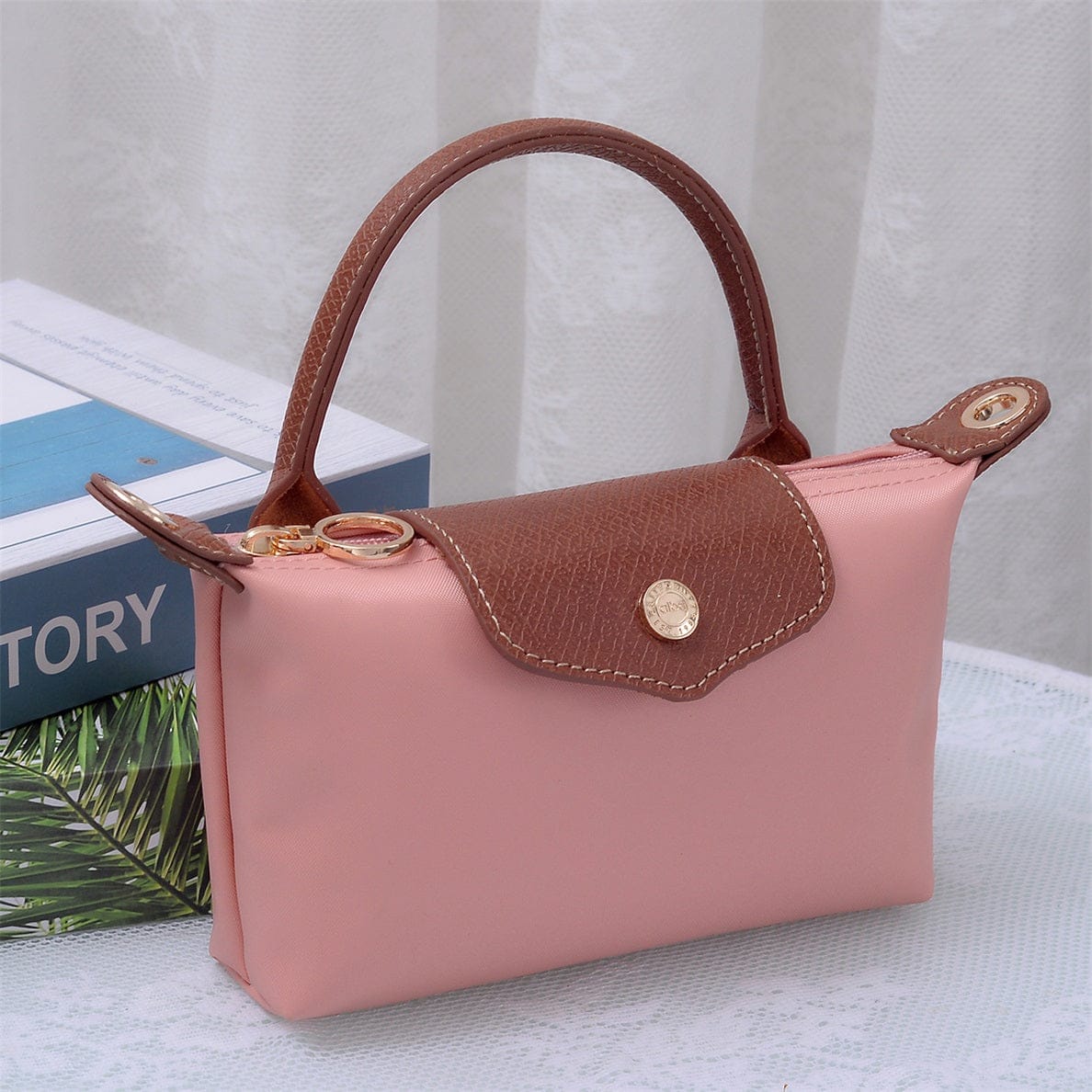 HM781 Penny Nylon Mini Crossbody Bag