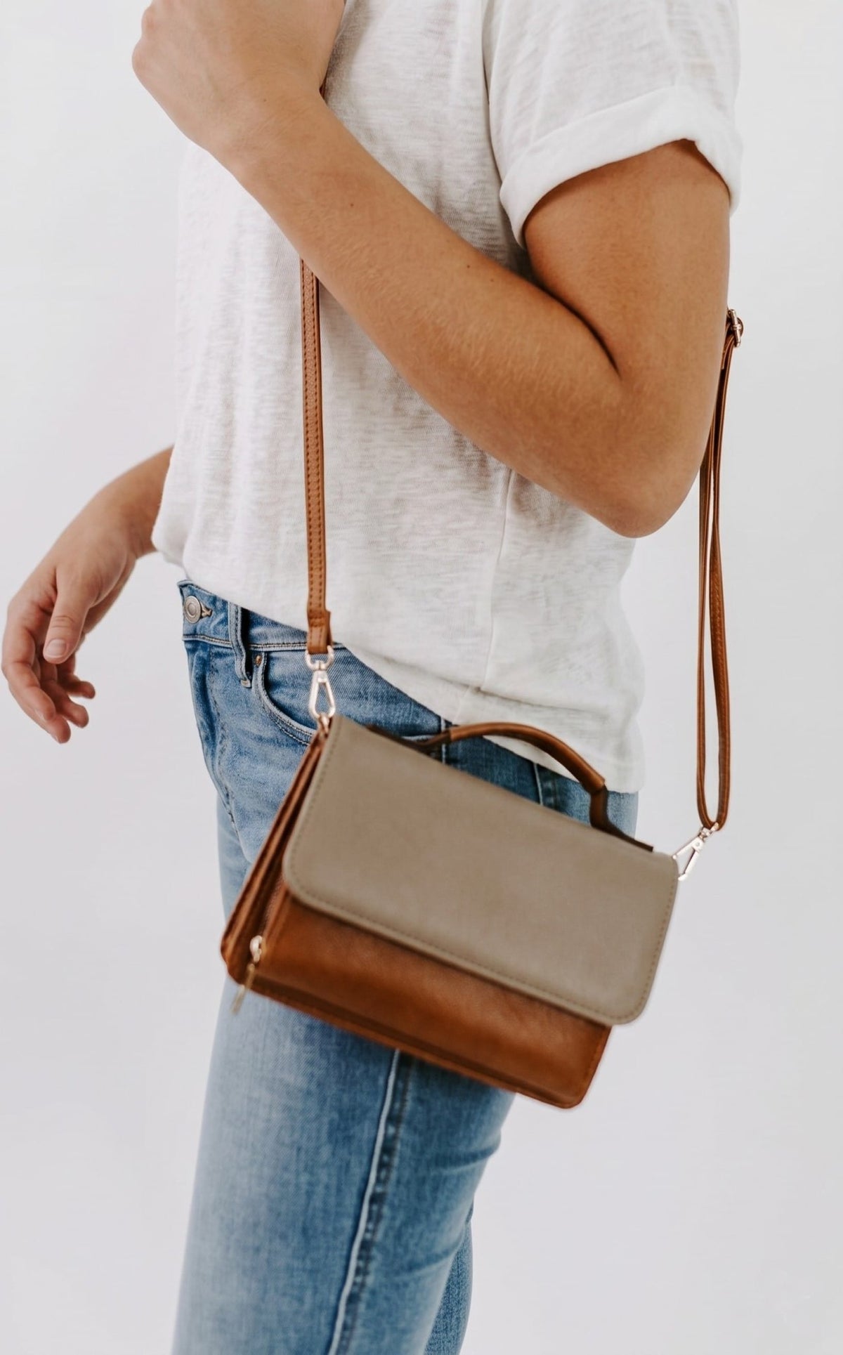 AS087 Megan Cell Phone Wallet Crossbody Bag - MiMi Wholesale