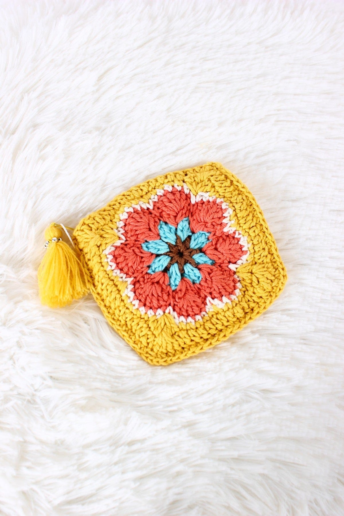 BGAIN274 Rochelle Crochet Flower Coin Pouch - MiMi Wholesale