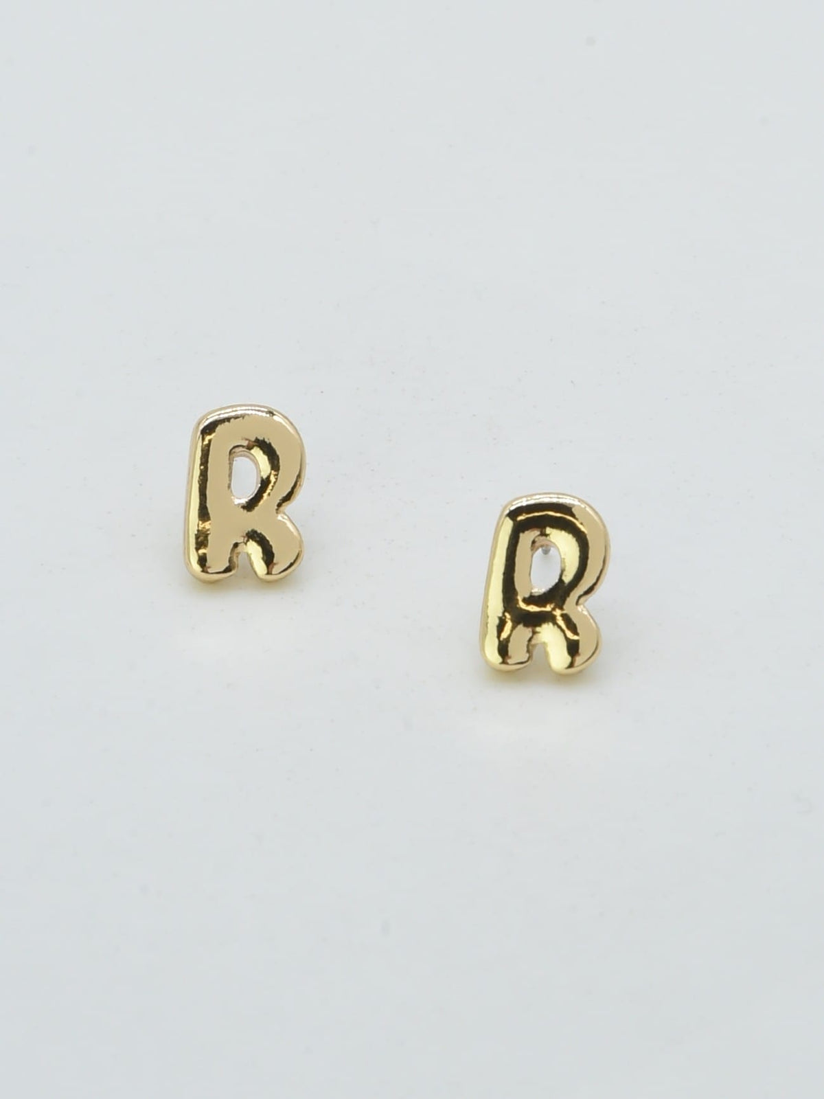 CE3216 Bubble Letter Stud Earrings - MiMi Wholesale