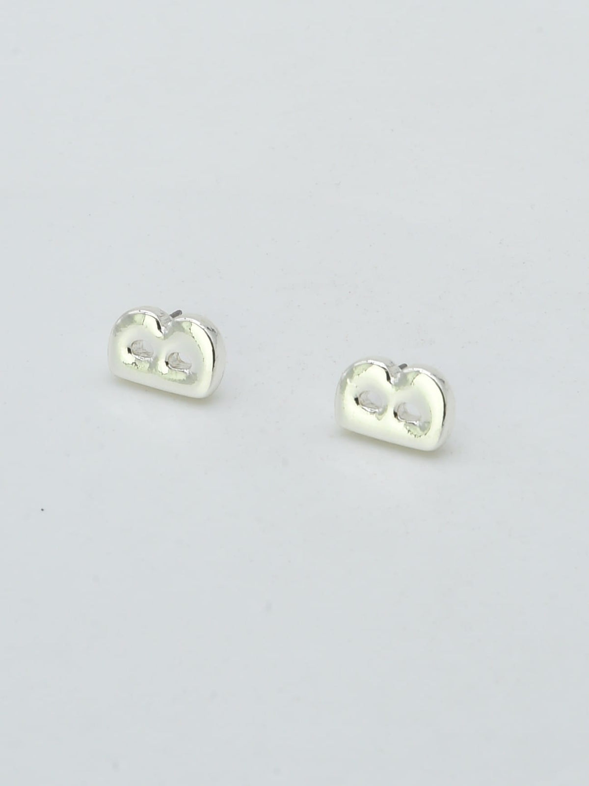CE3216 Bubble Letter Stud Earrings - MiMi Wholesale