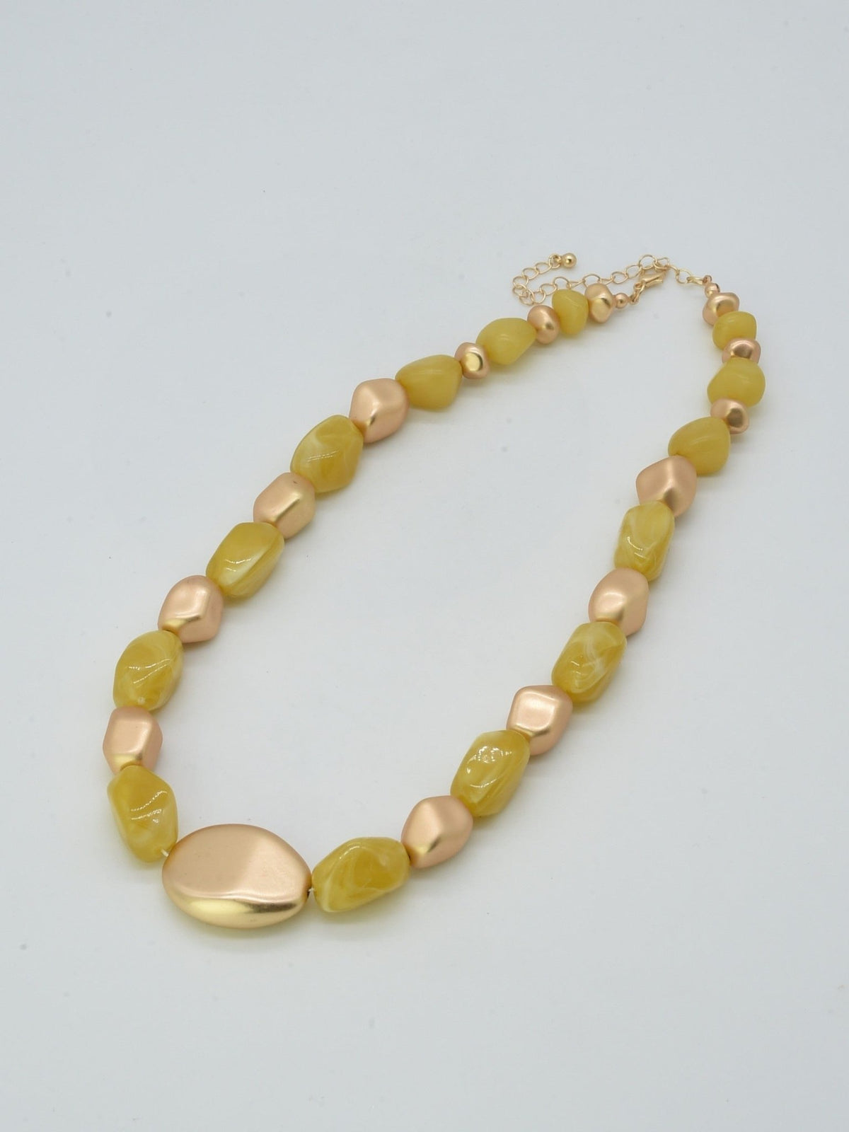 CN4409 Acrylic CCB Necklace - MiMi Wholesale