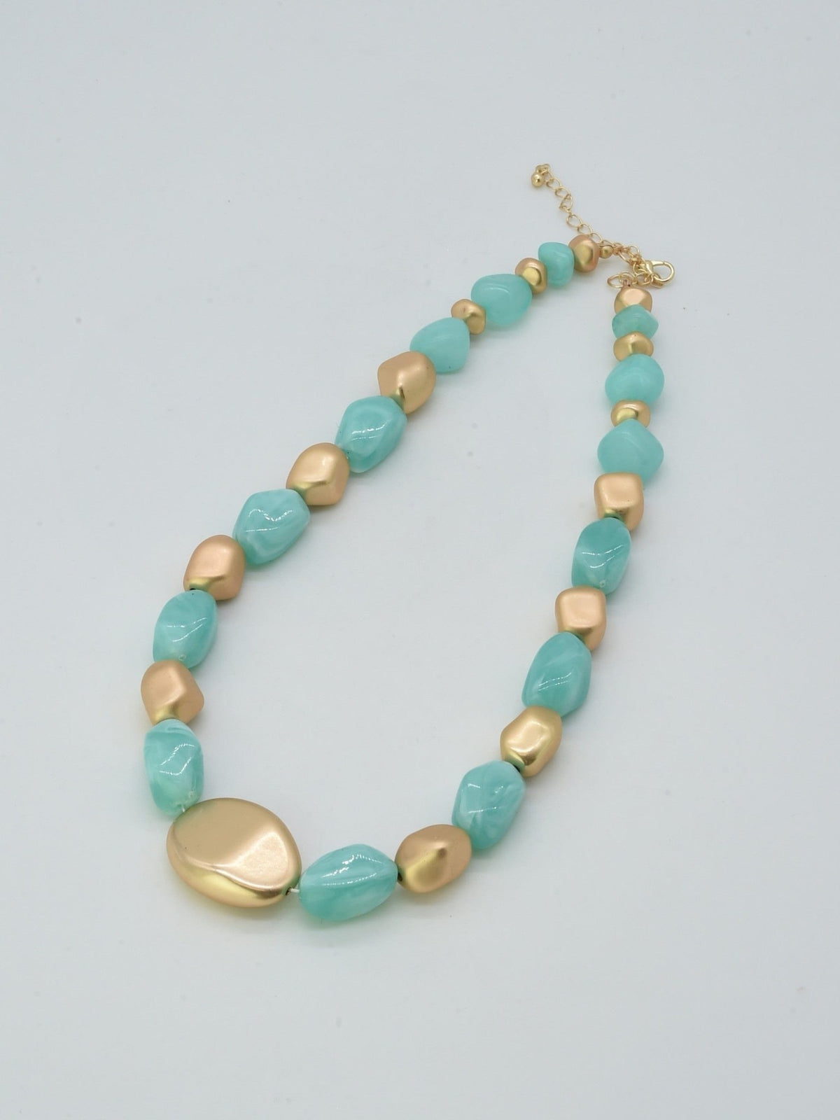 CN4409 Acrylic CCB Necklace - MiMi Wholesale
