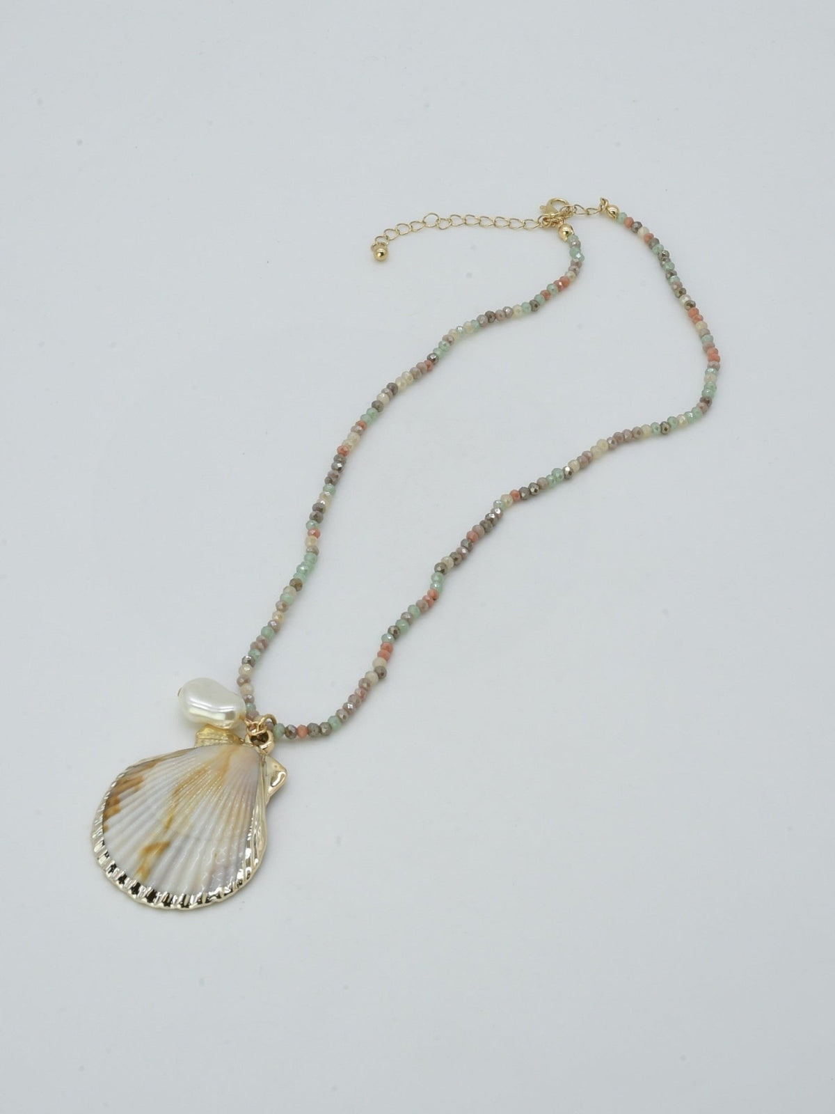 CN4416 Shell Pendant Necklace - MiMi Wholesale
