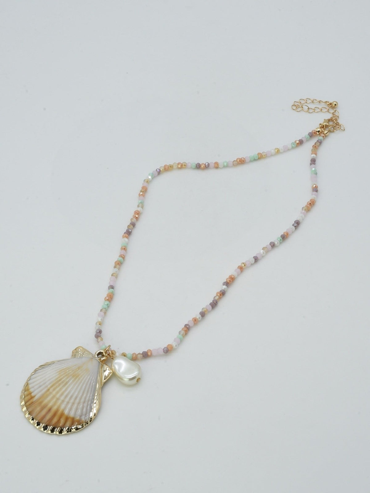 CN4416 Shell Pendant Necklace - MiMi Wholesale