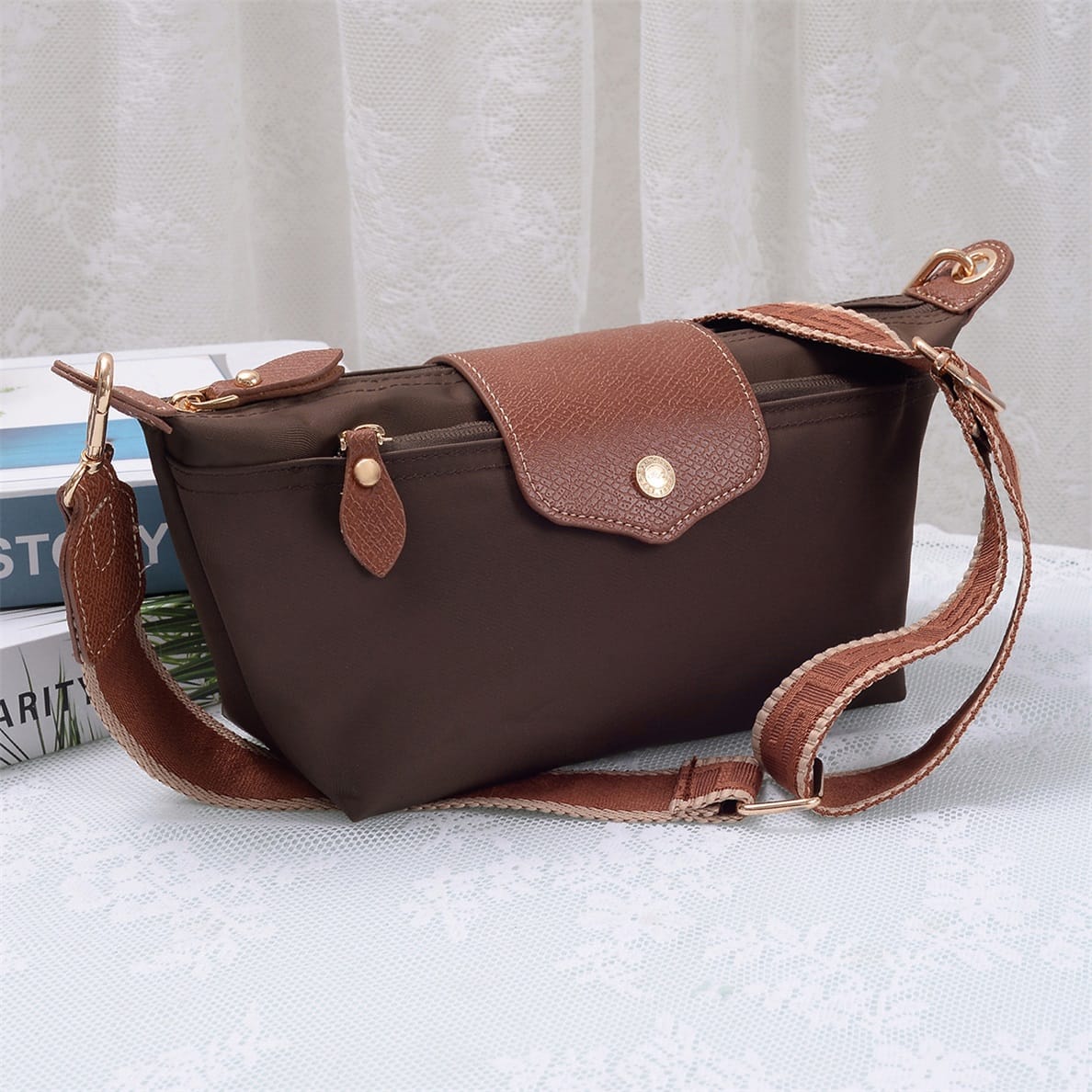HM787 Ciara Nylon Crossbody Bag - MiMi Wholesale
