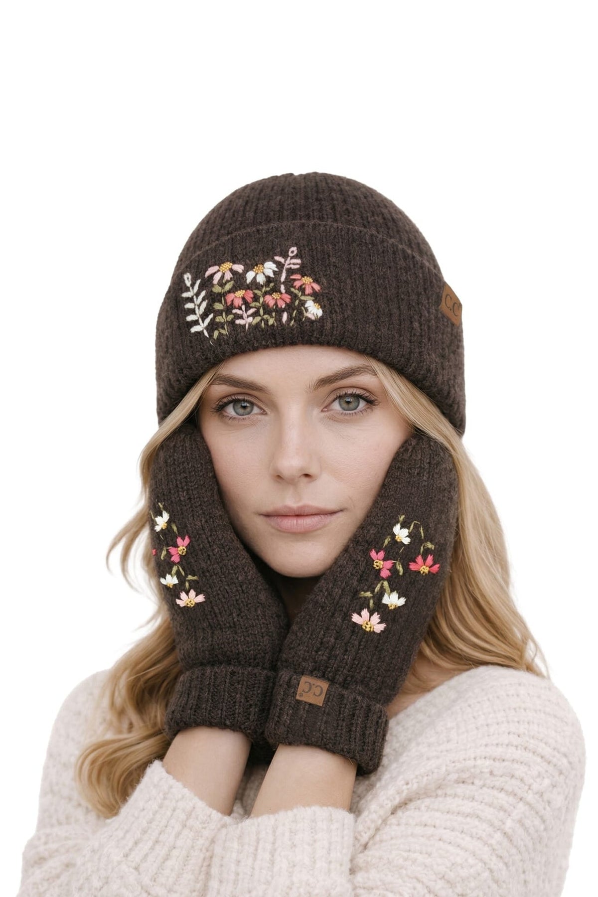 HTE0166 Daisy Floral Embroidered Cuff Beanie - MiMi Wholesale