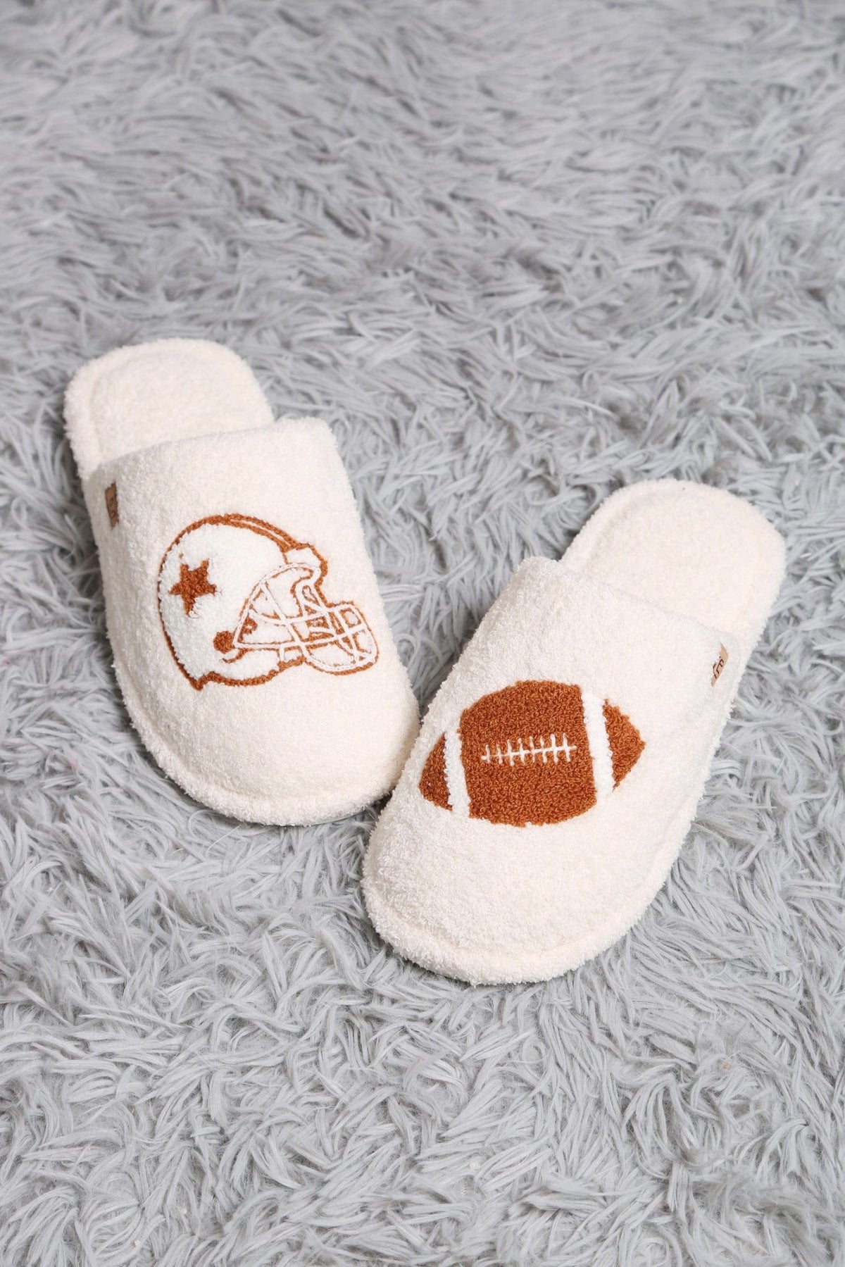 JCL6104 Super Luxe Gameday Slippers - MiMi Wholesale