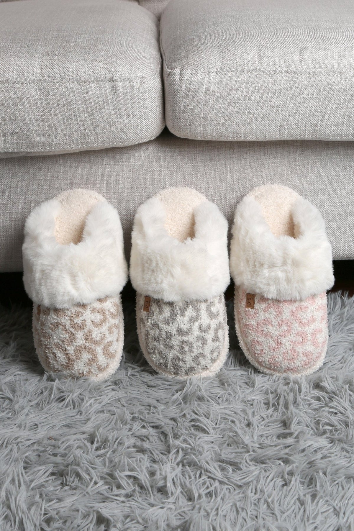 JCL6125 Super Lux Leopard Faux Fur Cuff Slippers - MiMi Wholesale
