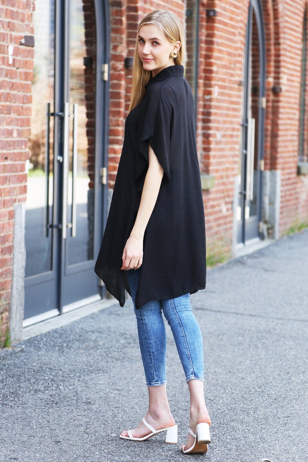 JP5009 Oversized Long Sleeveless Button Up Shirt - MiMi Wholesale