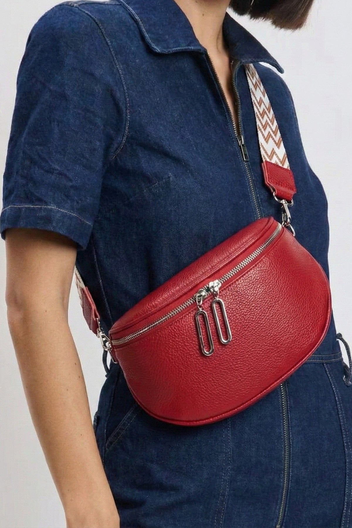 SF231015 Crossbody Bag With Chevron Print Strap - MiMi Wholesale