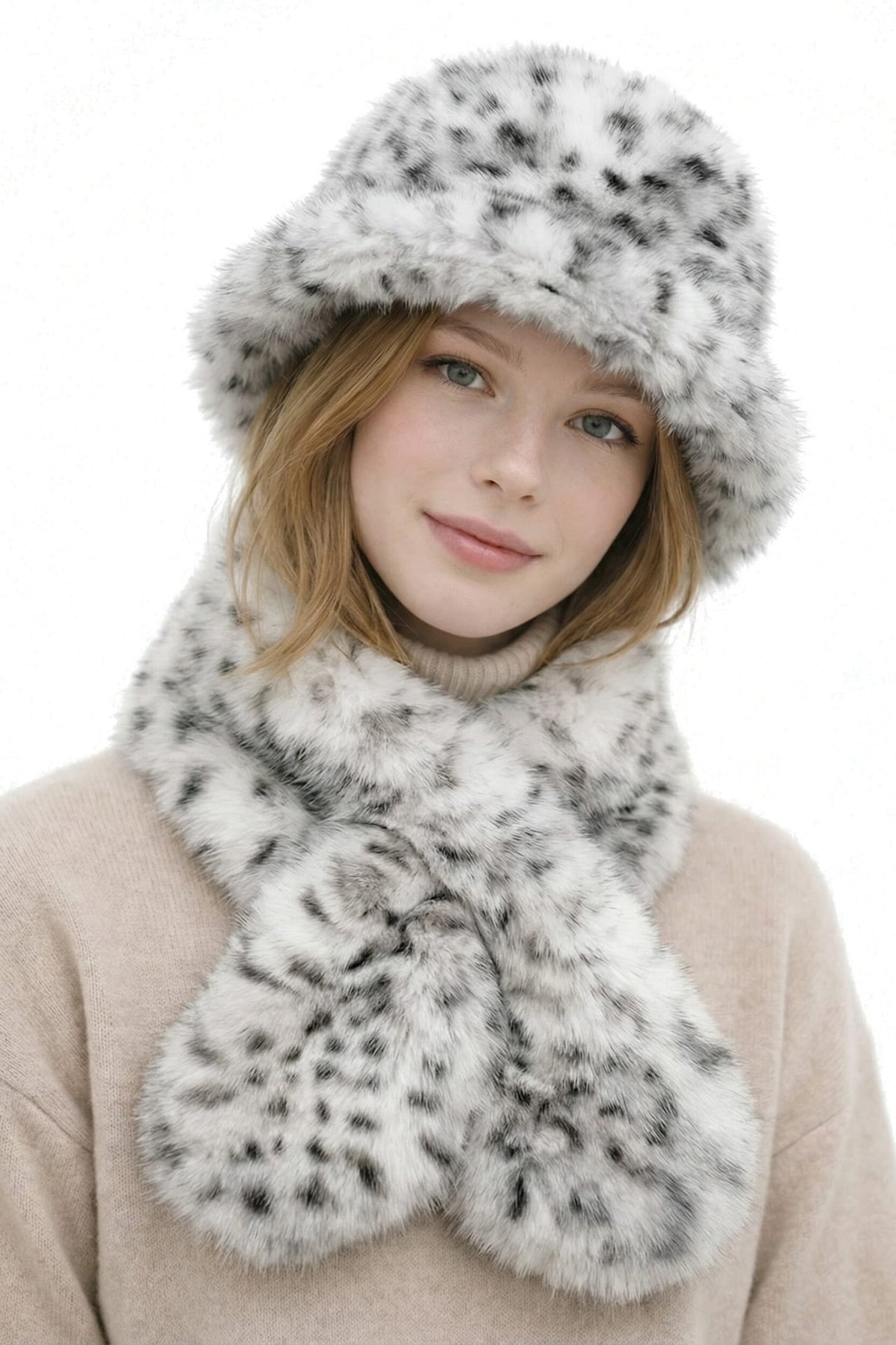 SFC0076 Nina Snow Leopard Faux Fur Scarf - MiMi Wholesale