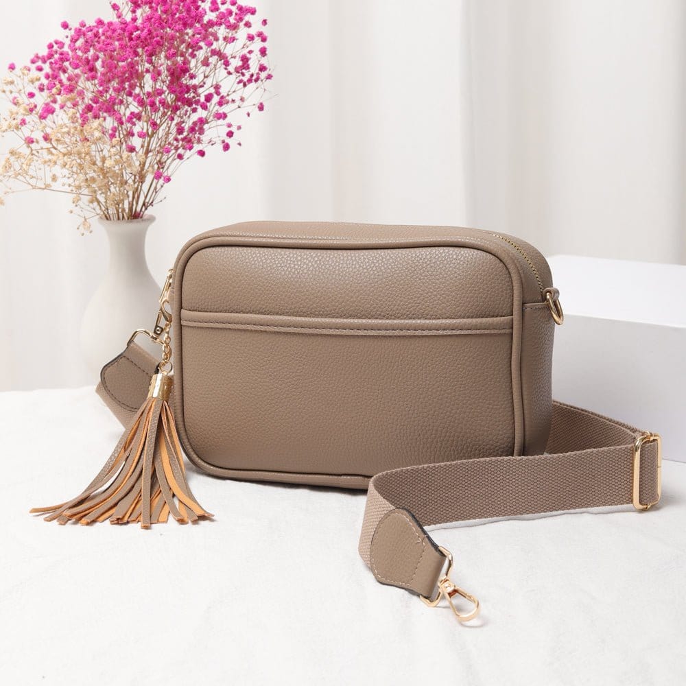 TG10204 Solid Color Tassel Camera Crossbody Bag - MiMi Wholesale