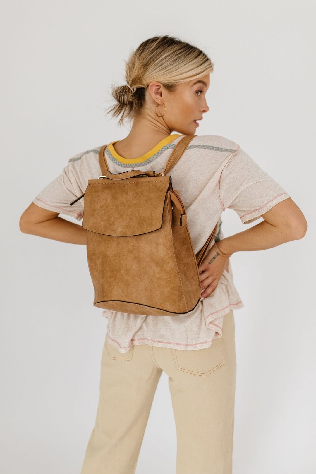 UNV0069 Flap Over Convertible Backpack - MiMi Wholesale