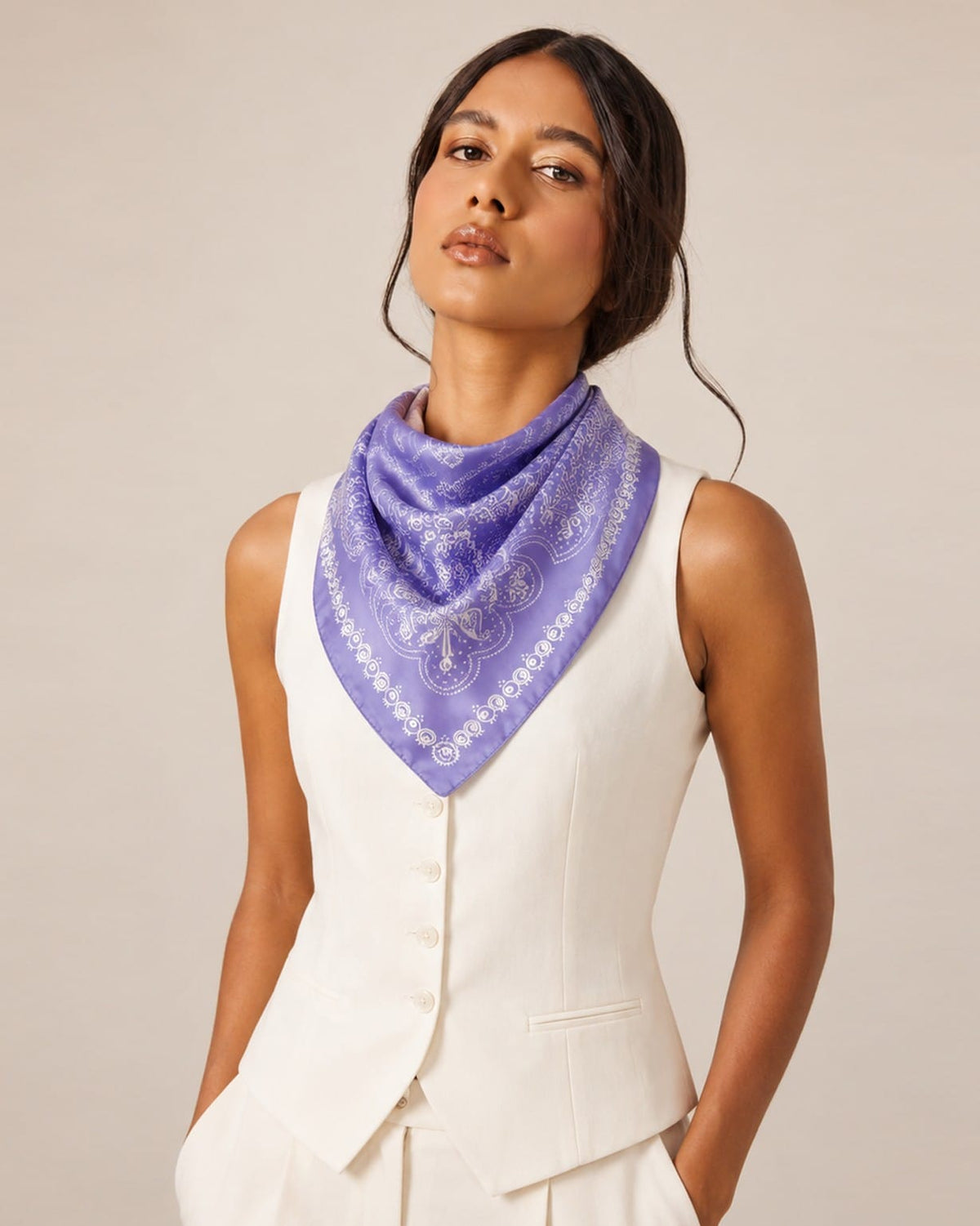 WLQS514 Bandana Print Square Scarf - MiMi Wholesale