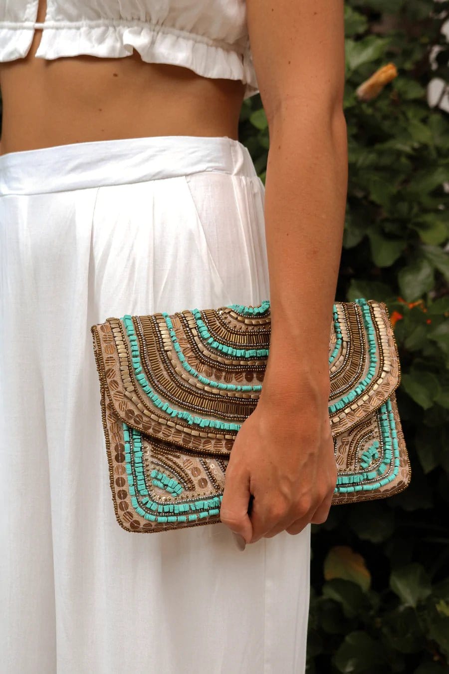 BGAIN19 MAHI Gypsy Clutch - MiMi Wholesale