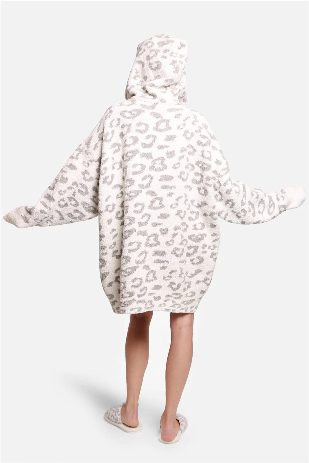 JCL2146 Leopard Super Lux Wearable Blanket - MiMi Wholesale