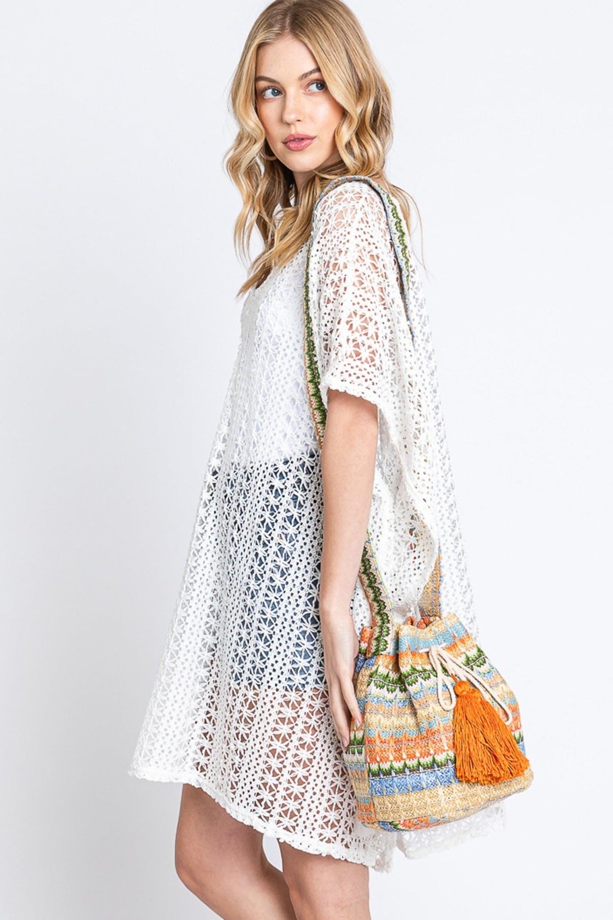 MB0237 Gracie Multi Color Straw Bucket Bag - MiMi Wholesale
