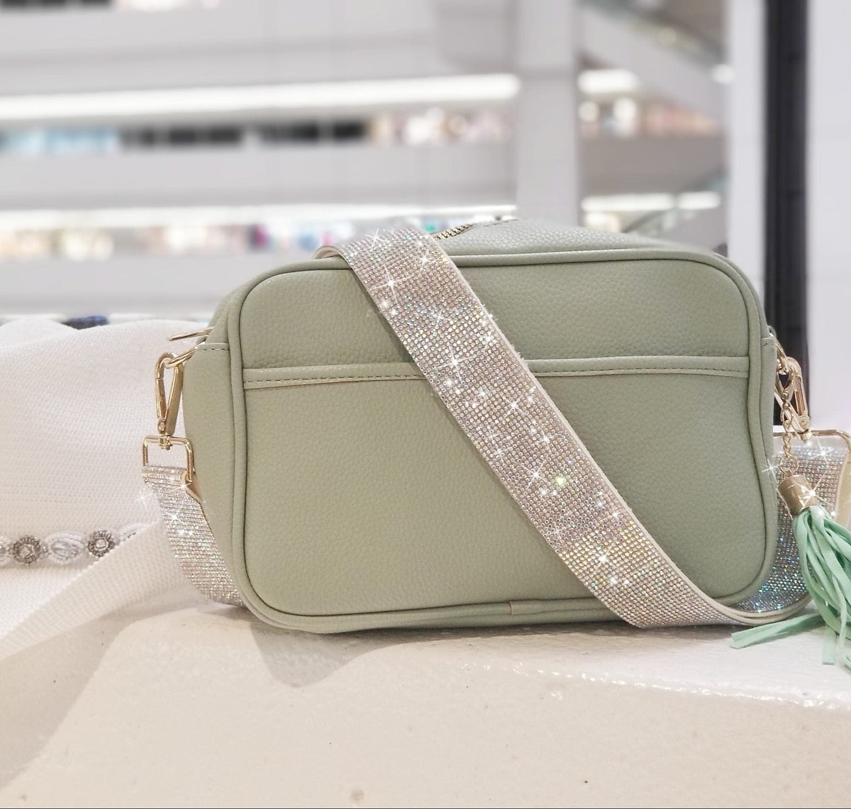 RS038 Sparkling Rhinestone Guitar Strap - MiMi Wholesale