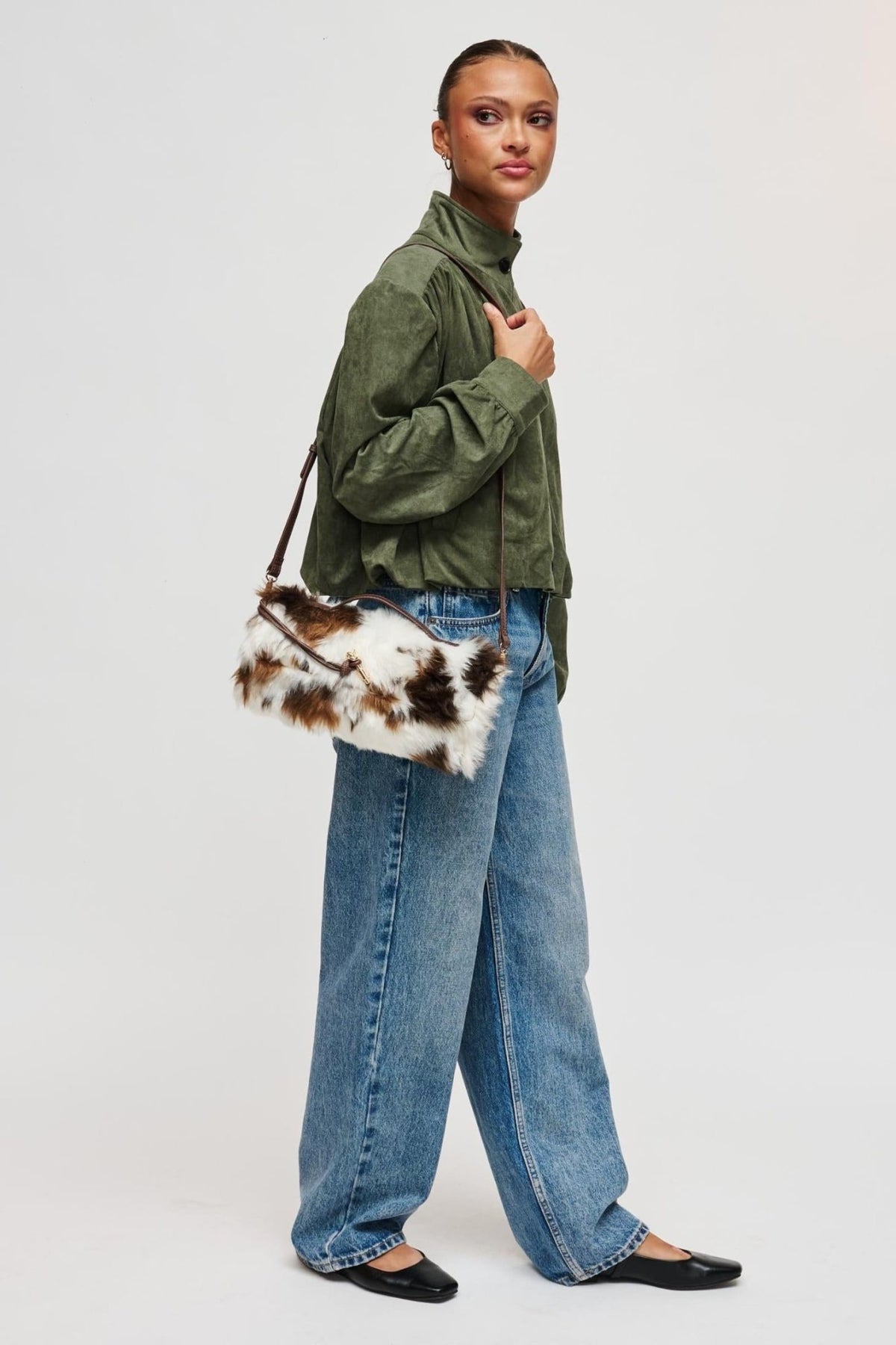 35362CF Ada Cow-Print Fluffy Flap Bag - MiMi Wholesale