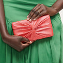 37221 Serenity Straw Clutch With Chain Strap - MiMi Wholesale