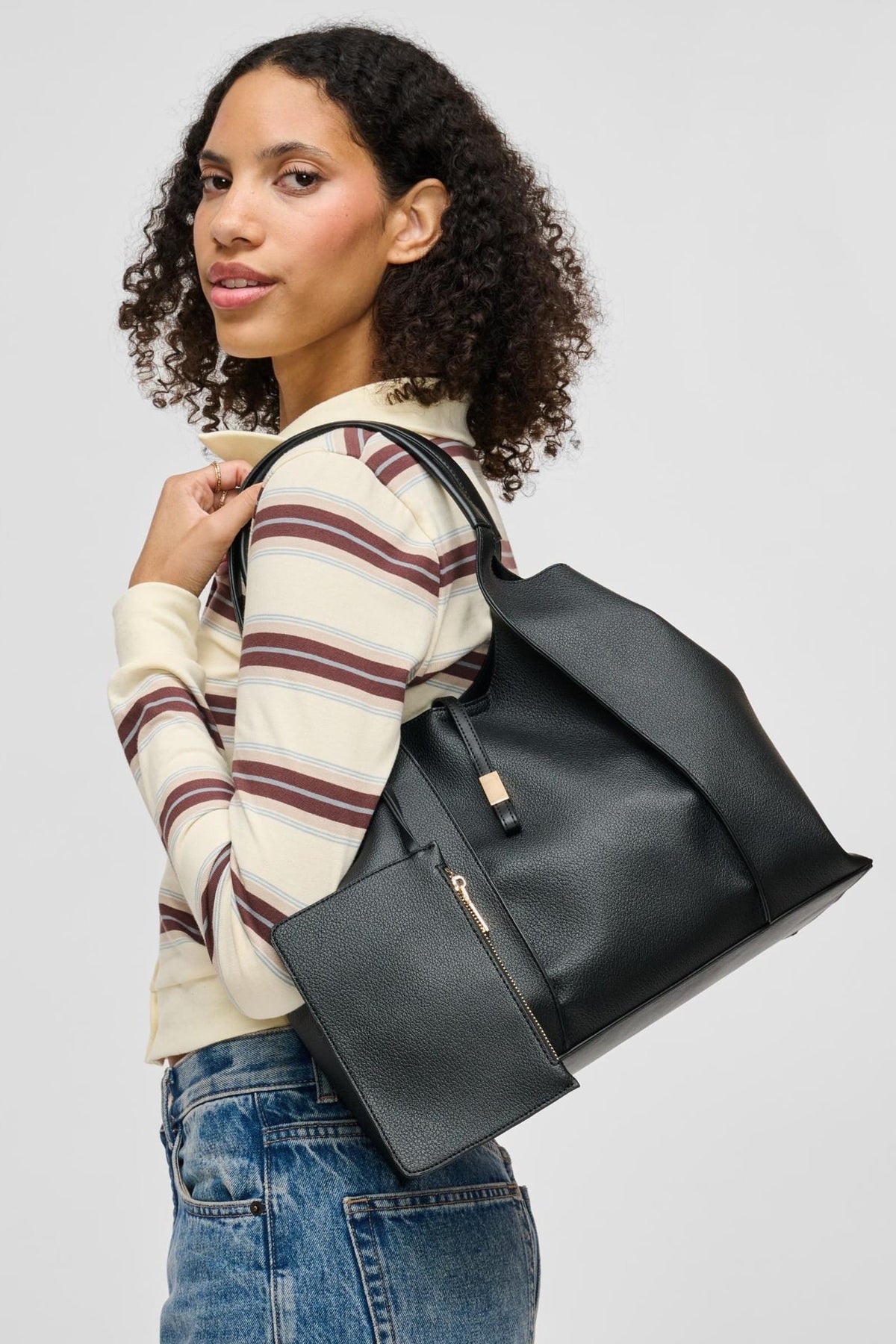 64707 Black bag styled on model, view 3