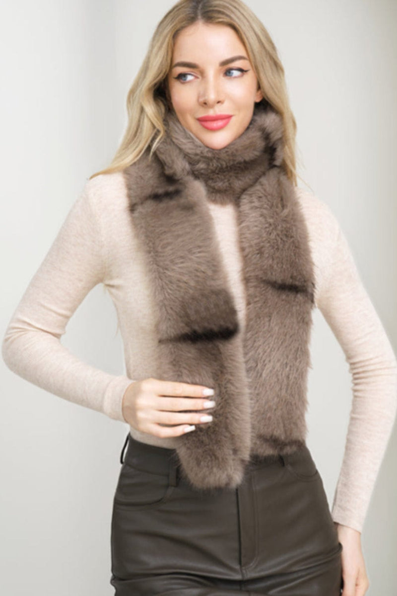 S5123 Mindy Fur Scarf