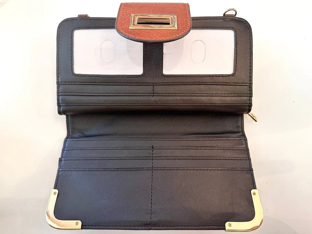 AD041 Turn Lock Crossbody Wallet - MiMi Wholesale
