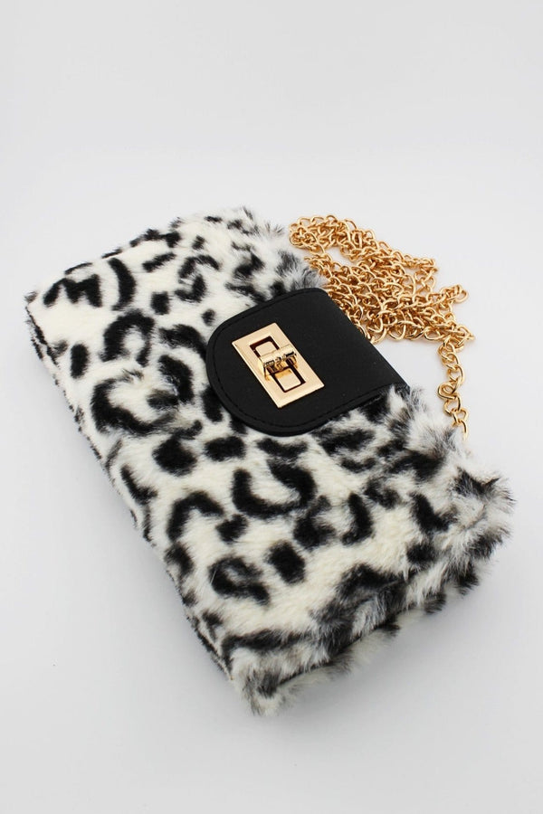 BP041LF Leopard Faux Fur Turn Lock Crossbody Wallet - MiMi Wholesale