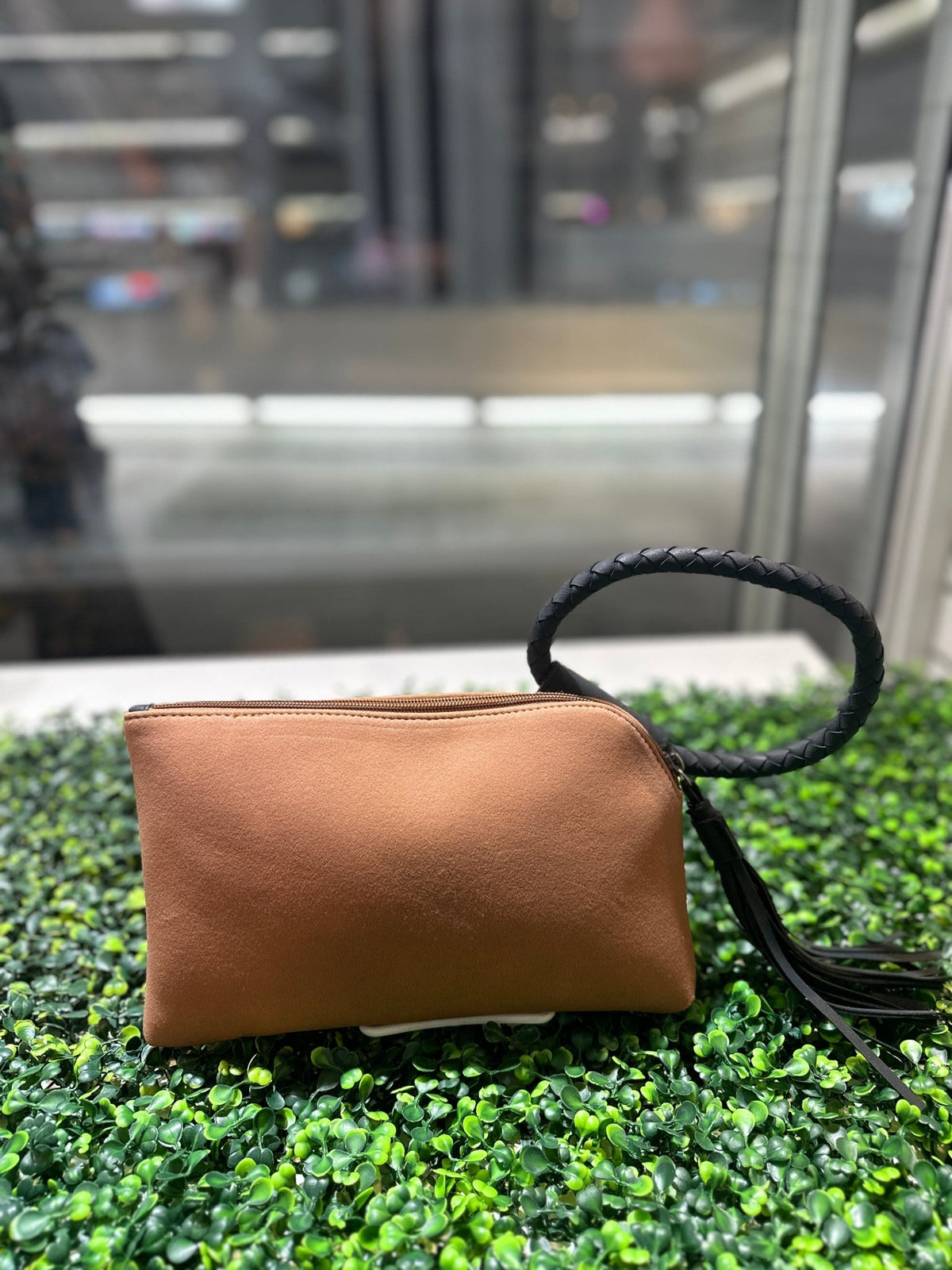 BP204SU Faux Suede Cuff Handle Tassel Wristlet/Clutch - MiMi Wholesale