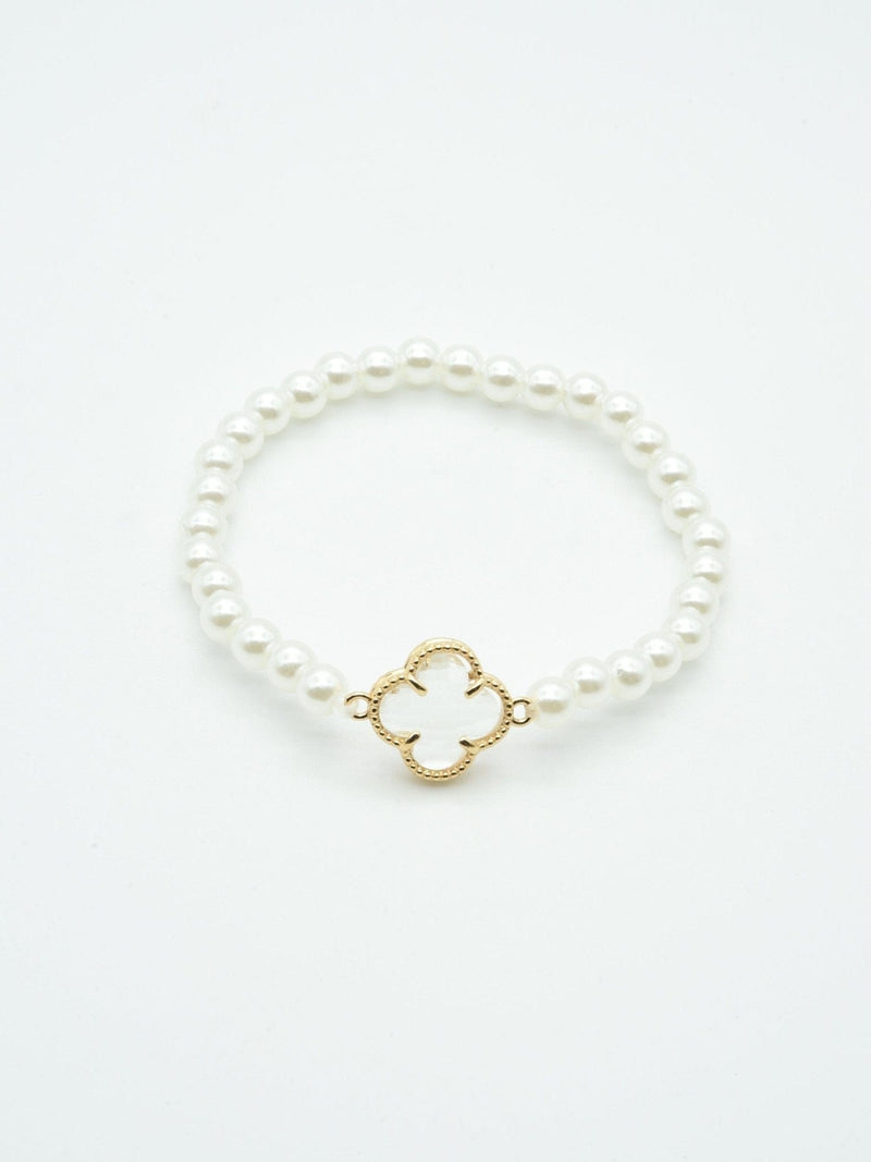 CB2213 Clover Accent Pearl Stretch Bracelet - MiMi Wholesale