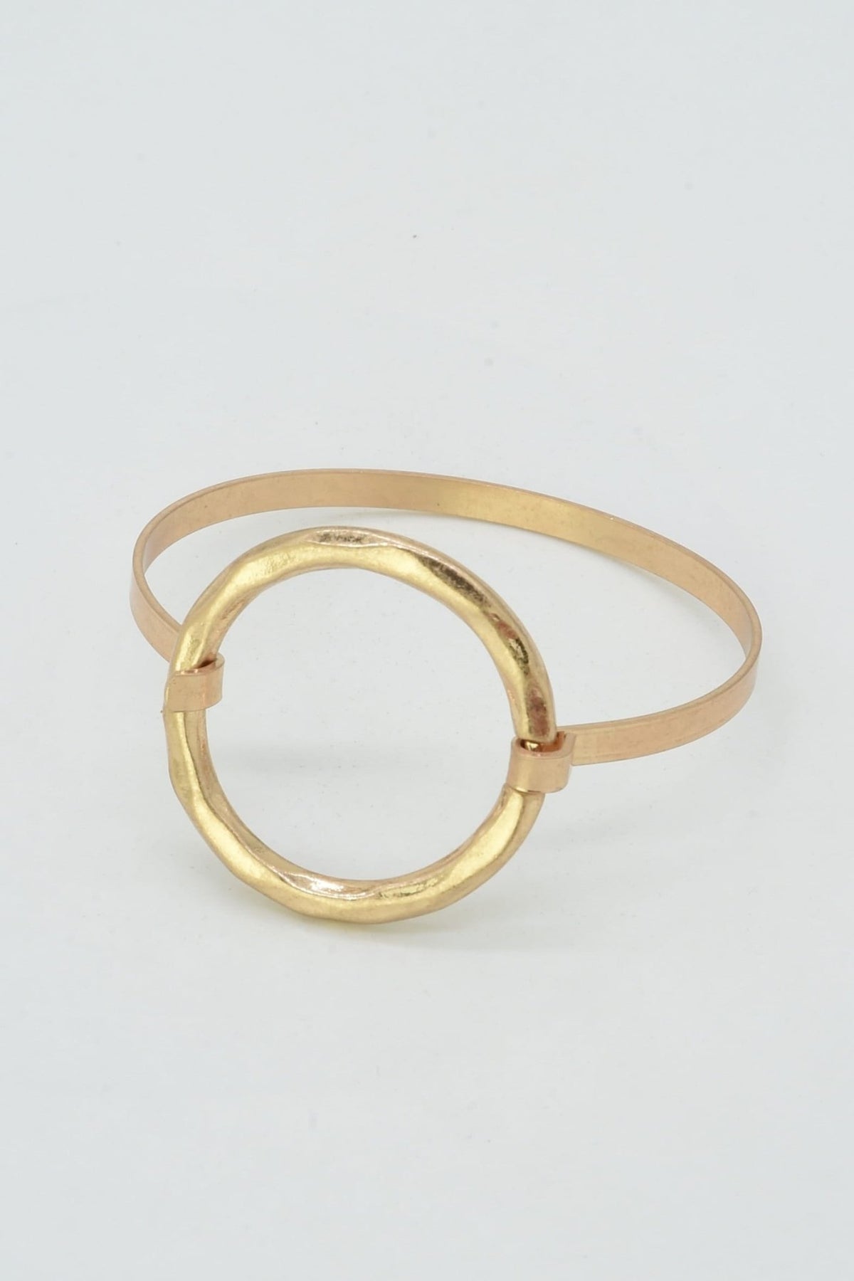 CB2356 Round Hook Bracelet - MiMi Wholesale