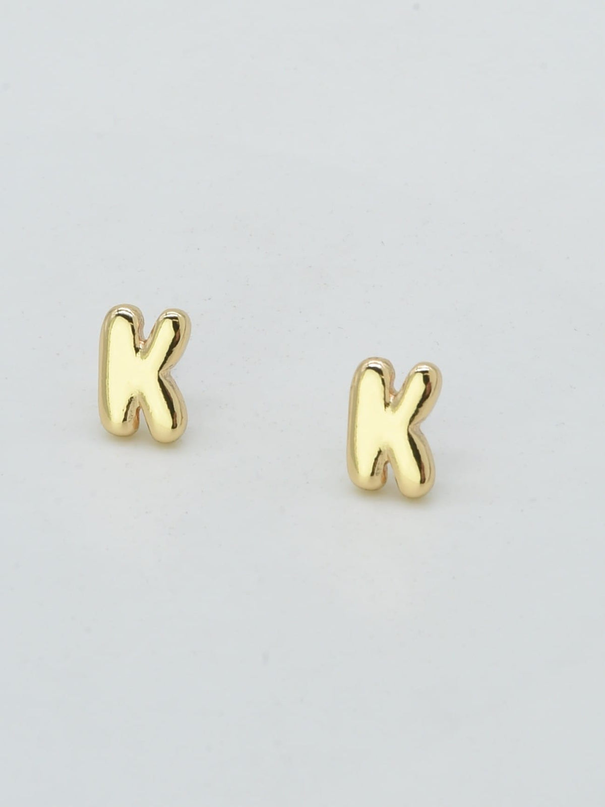 CE3216 Bubble Letter Stud Earrings - MiMi Wholesale