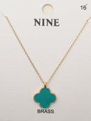 CN4322 Clover Pendant Necklace - MiMi Wholesale