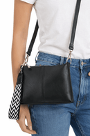 EJ60150 - 6 Lana Crossbody Bag With Chevron Strap - MiMi Wholesale