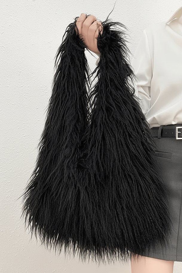 GMS0091 Ari Faux Fur Hobo Bag - MiMi Wholesale