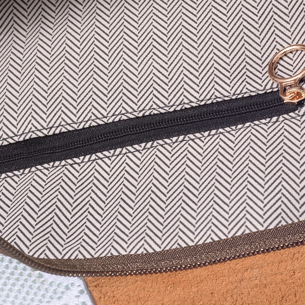HM780 Nora Nylon Bag - MiMi Wholesale