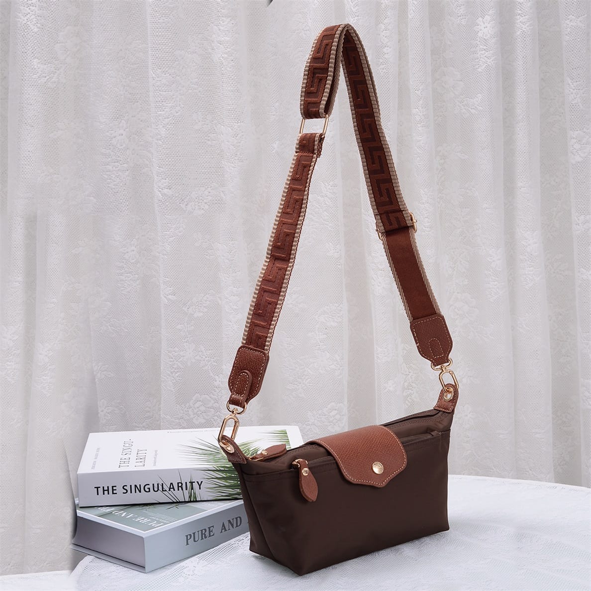 HM787 Ciara Nylon Crossbody Bag - MiMi Wholesale