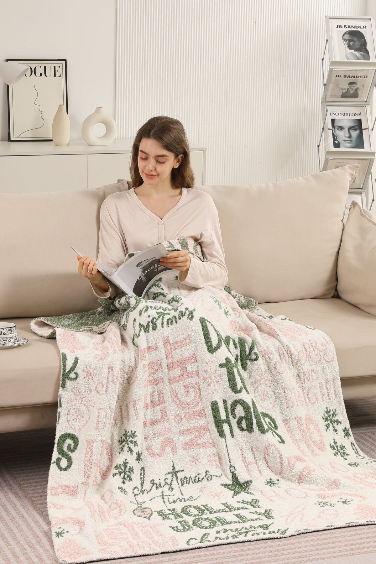 JCL6059 Super Lux Holly Jolly Christmas Blanket - MiMi Wholesale