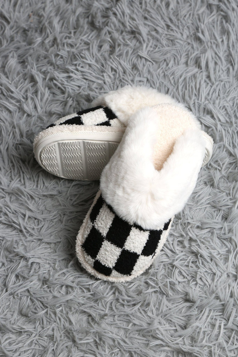 JCL6126 Super Lux Checker Faux Fur Cuff Slippers - MiMi Wholesale