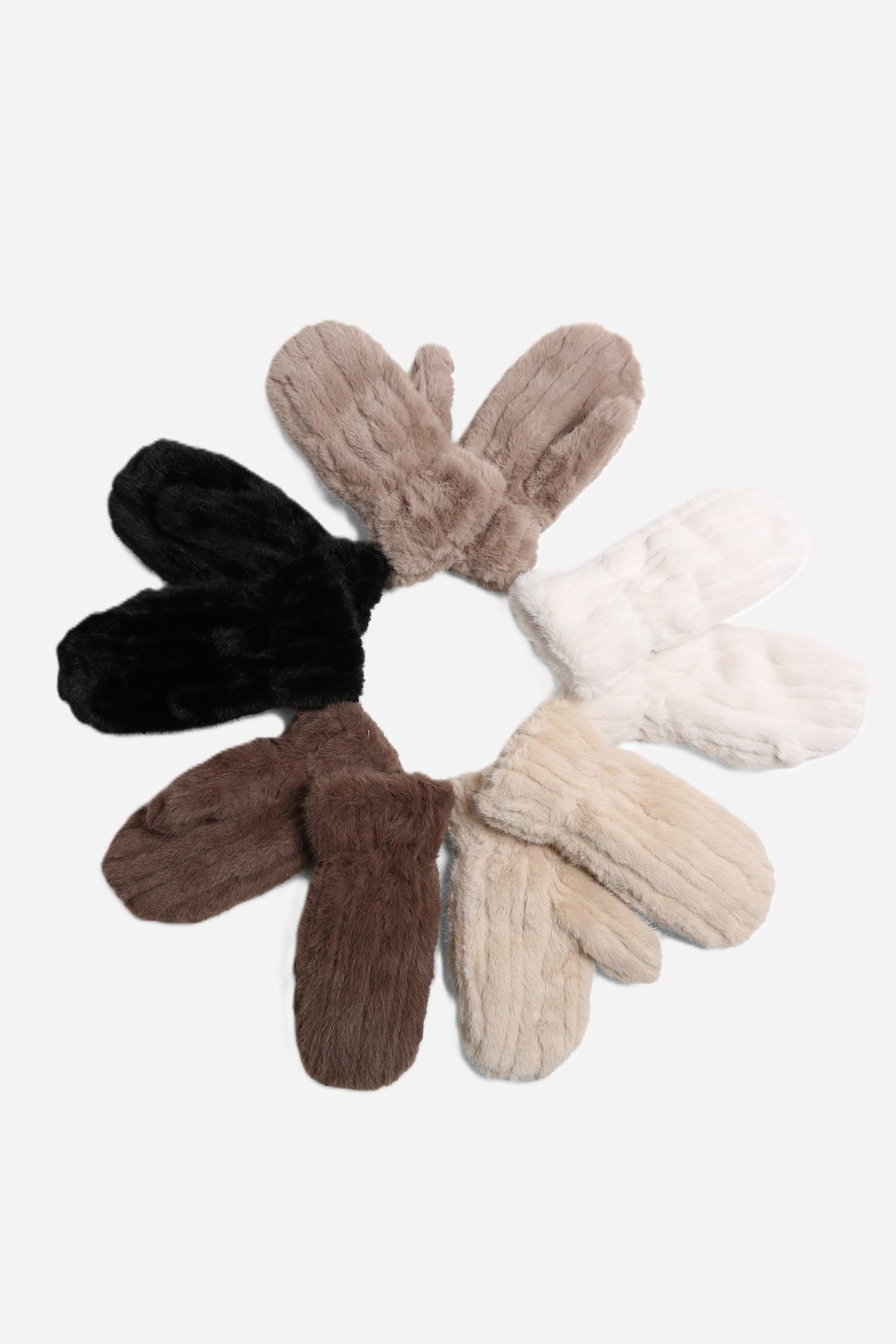 JG923 Seamed Fur Mittens - MiMi Wholesale
