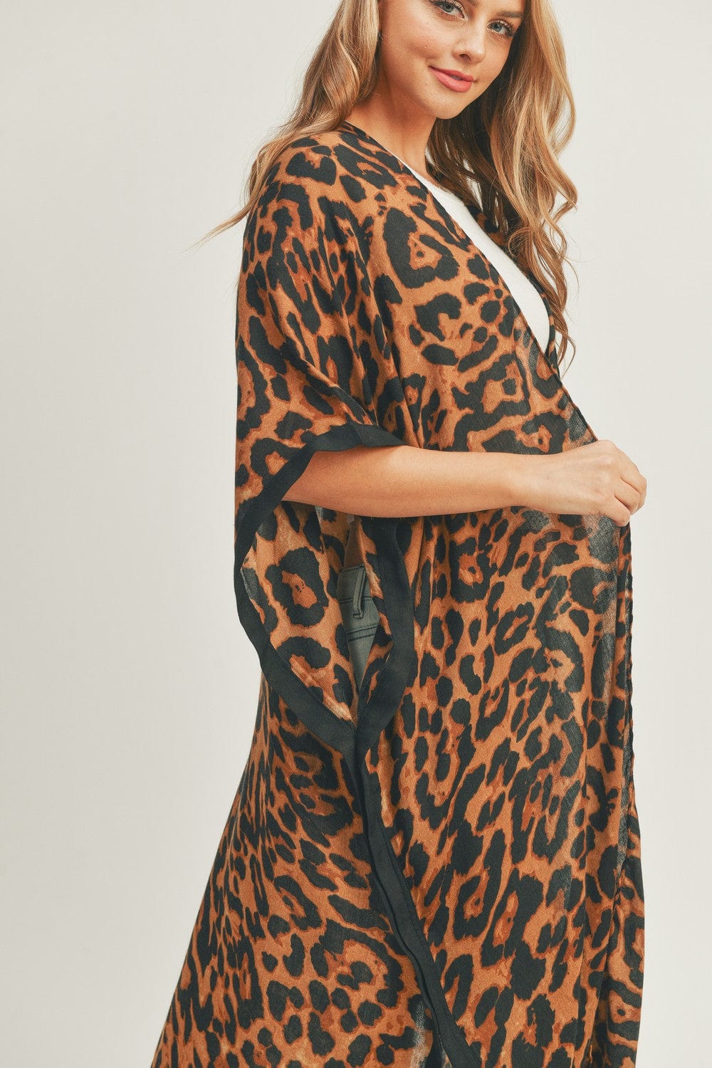 MS0295 Long Leopard Kimono - MiMi Wholesale