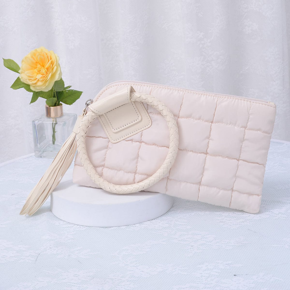 QP204 Quilted Puffer Wristlet/Clutch With Tassel - MiMi Wholesale