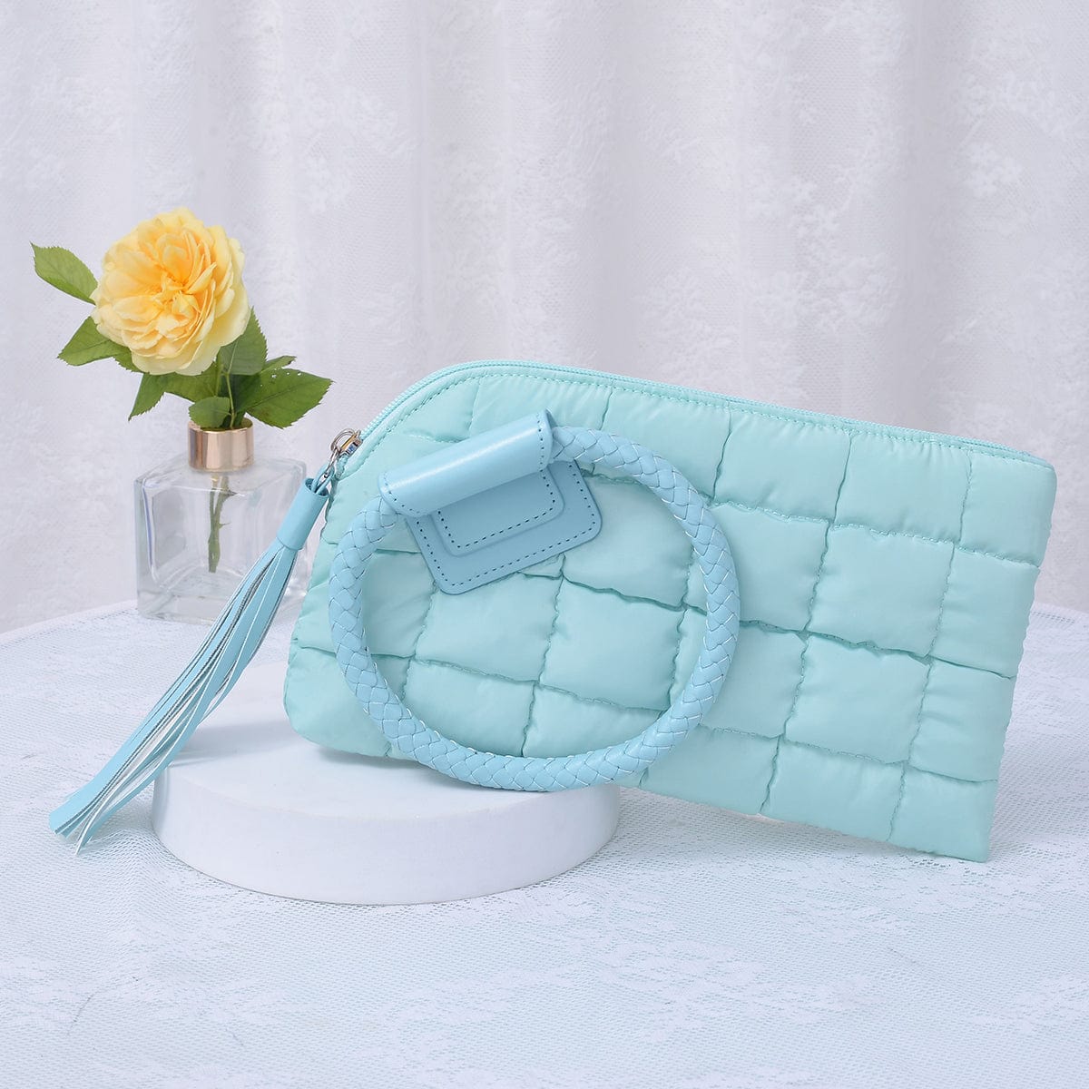 QP204 Quilted Puffer Wristlet/Clutch With Tassel - MiMi Wholesale