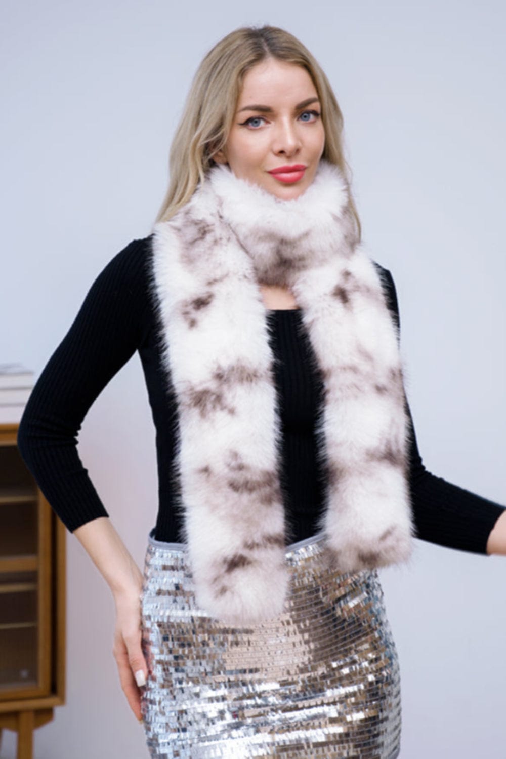 S5121 Daniella Fur Scarf - MiMi Wholesale
