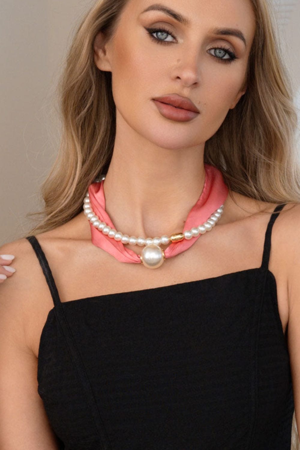 S5135 Pearl Silk Scarf Necklace - MiMi Wholesale