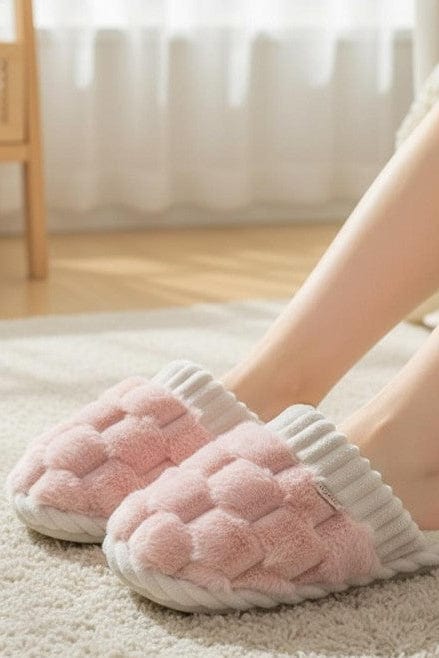SF50102 Plush Slippers - MiMi Wholesale