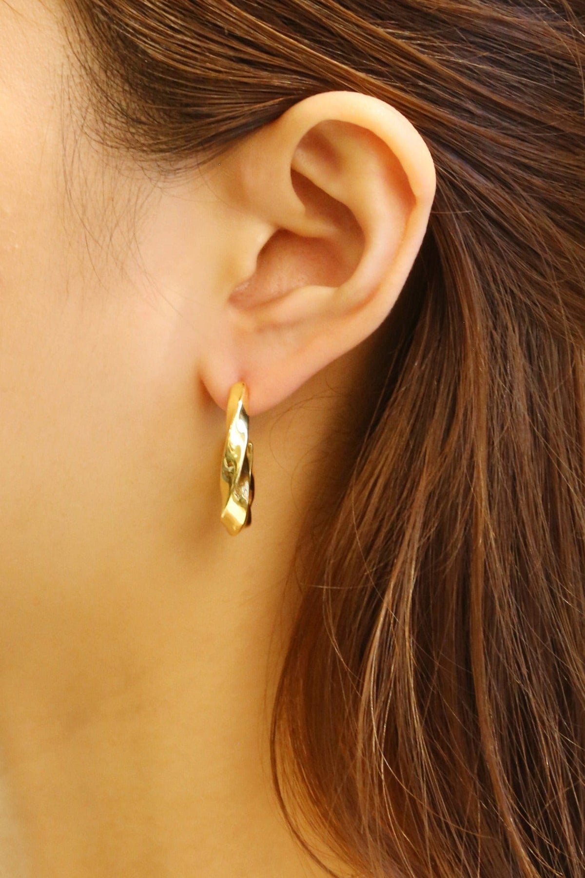 SJE310362 14K Twisted Hoop Post Earrings - MiMi Wholesale
