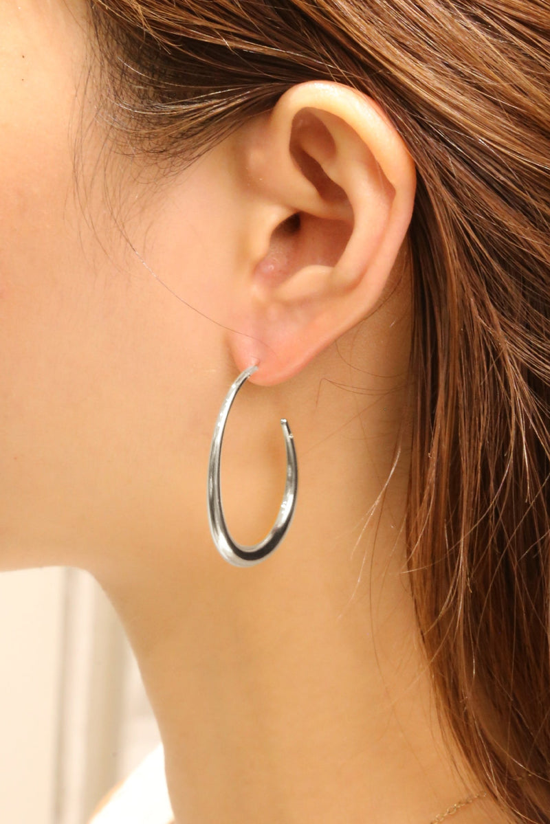 SJE310754 14K Sleek Oval Hoop Post Earrings - MiMi Wholesale