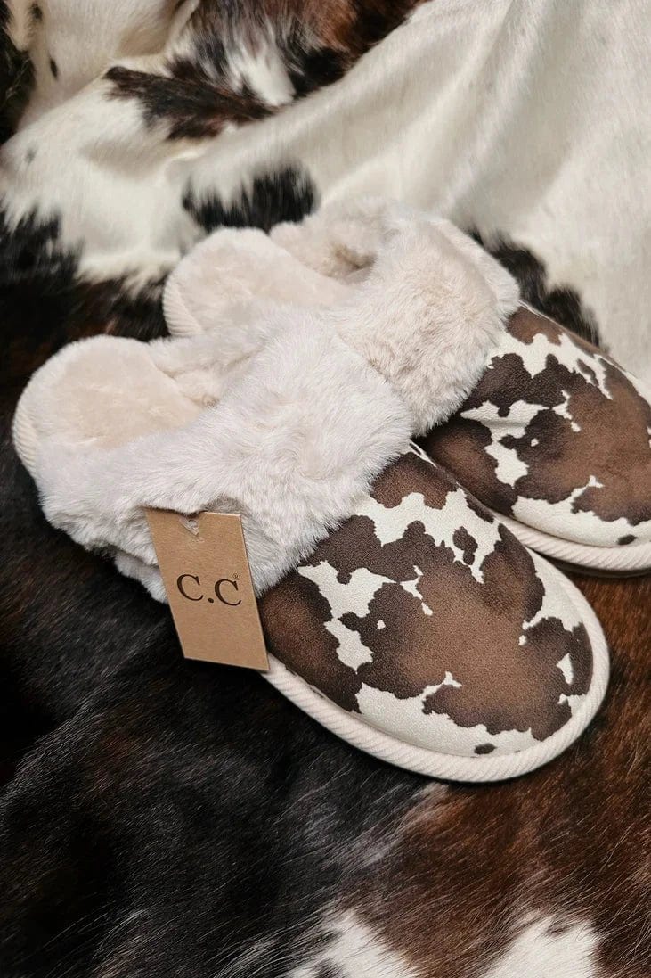 SPE0001 Cow Print Furry Slippers - MiMi Wholesale